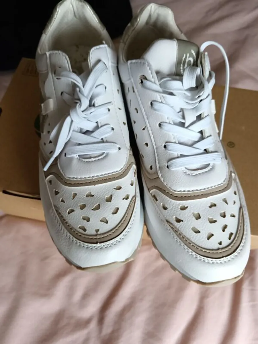 ladies trainers - Image 2