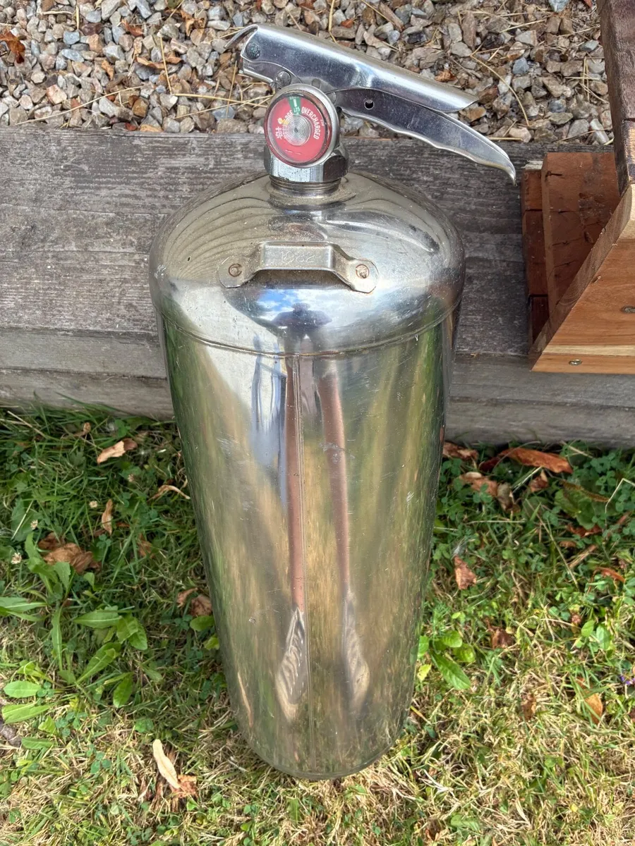 Vintage fire extinguisher - Image 1