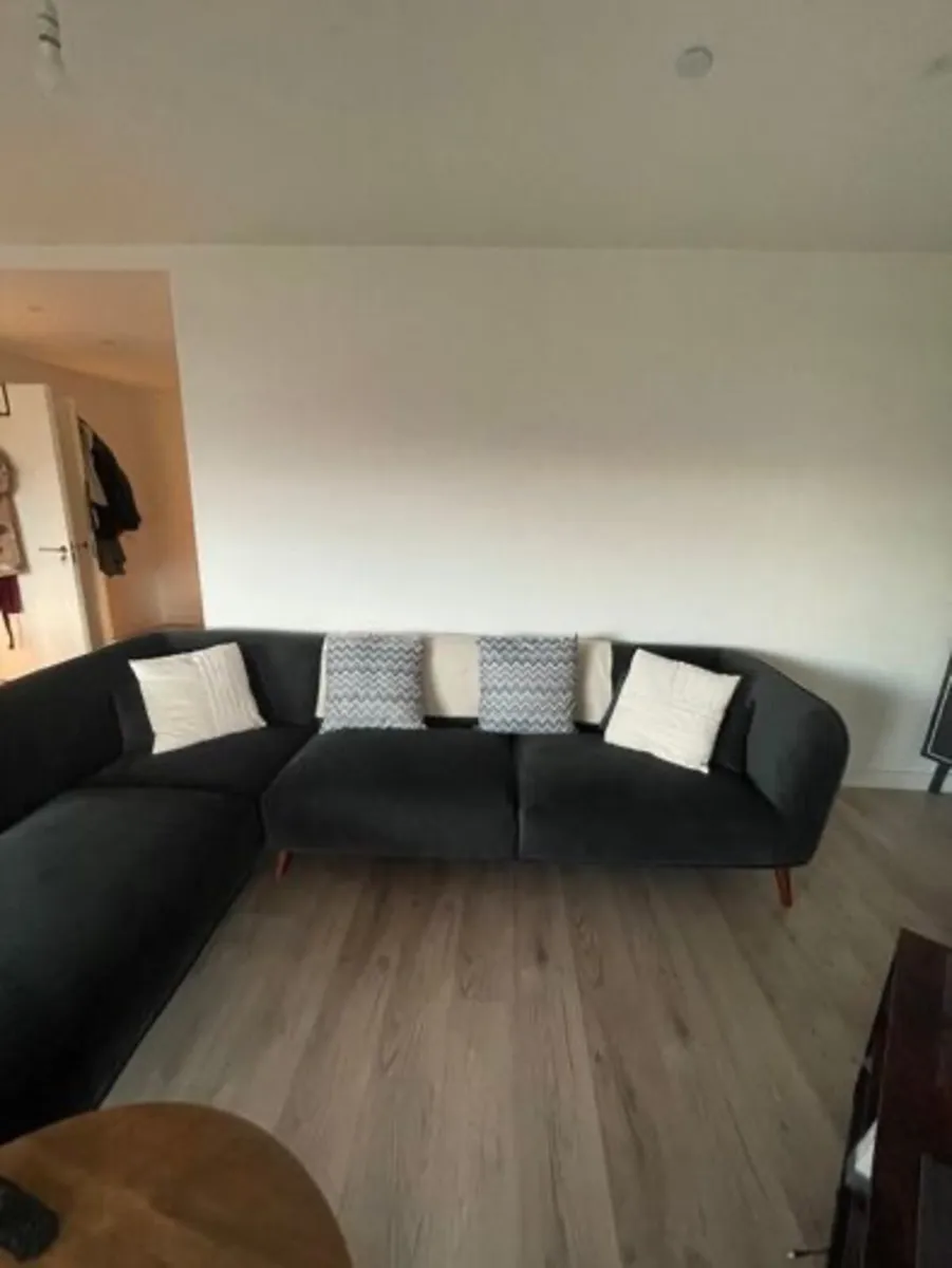 Corner Sofa - Image 1