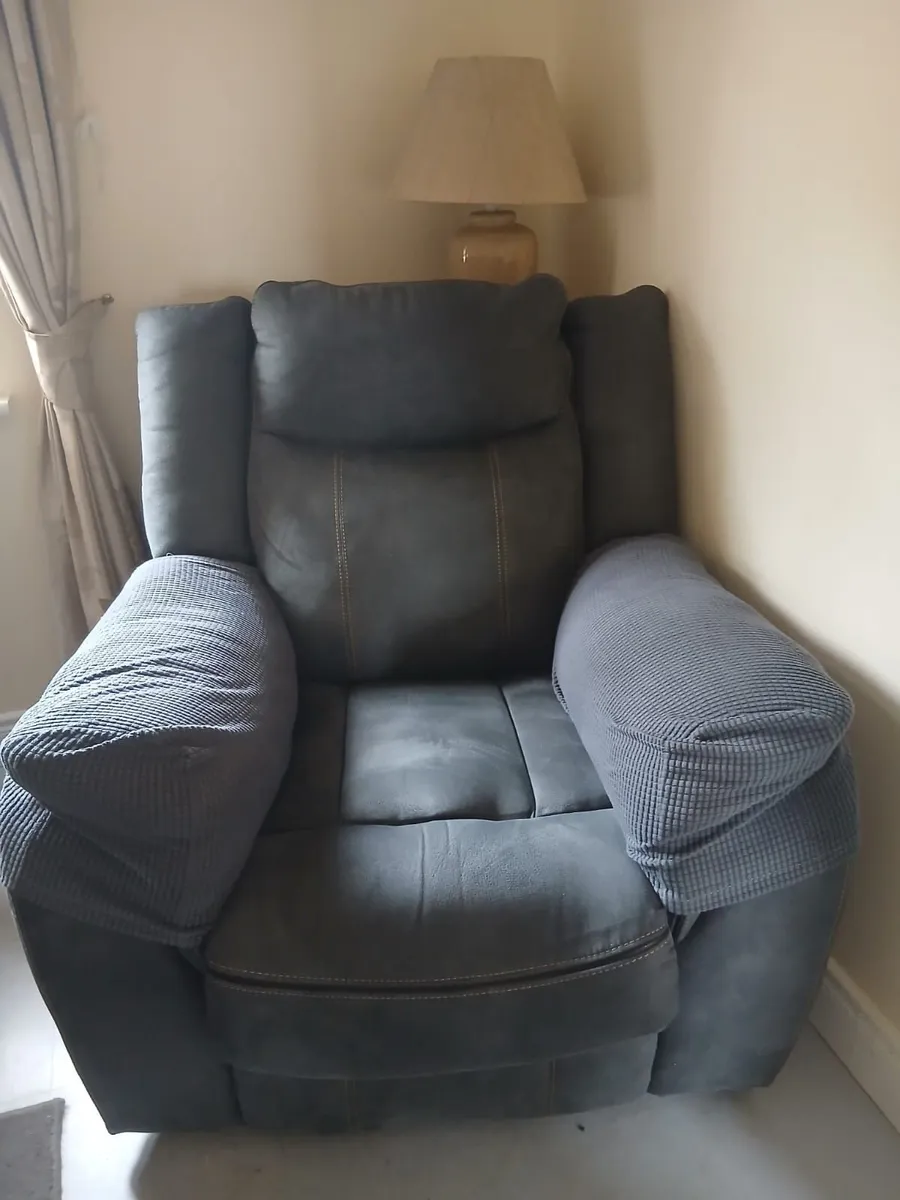 Sofa - Image 3