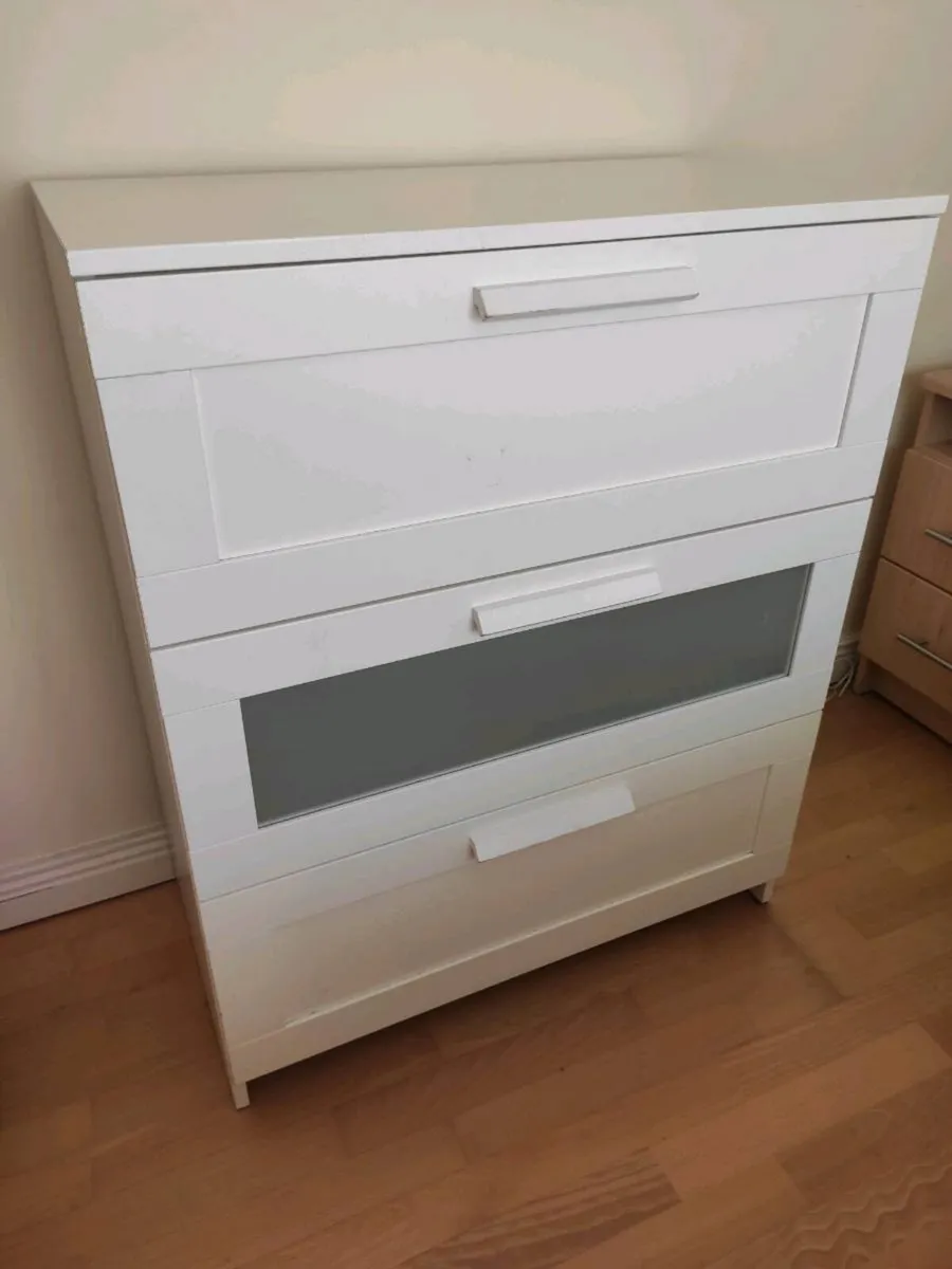 Chest of drawers - Image 1