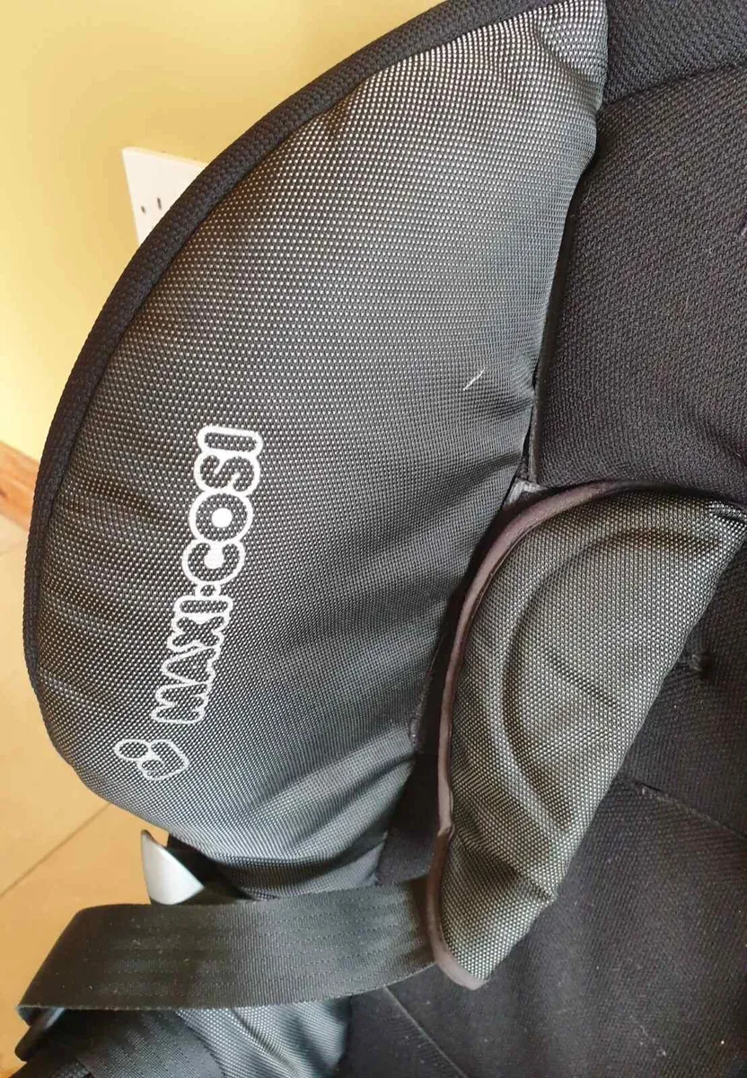 Maxi cosi car seat - Image 3