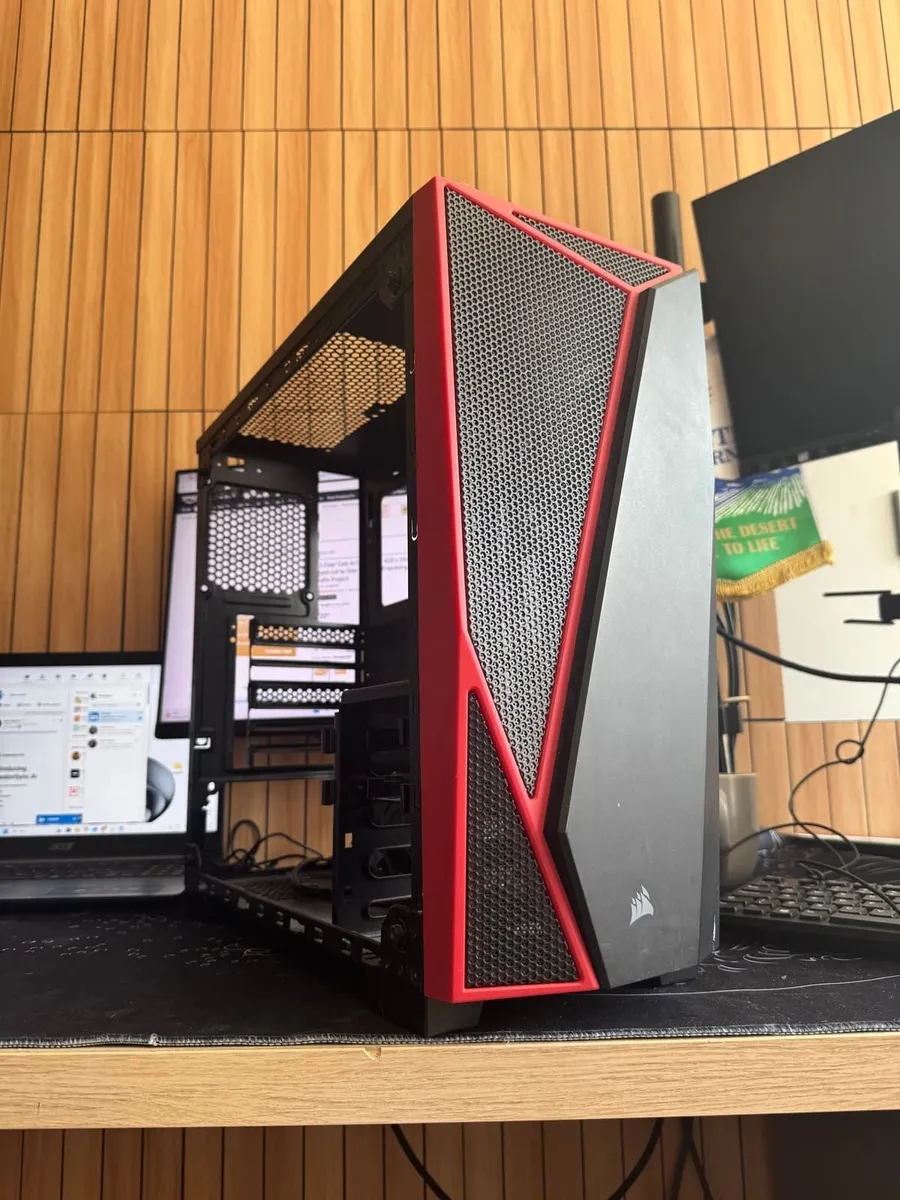 Corsair PC CASE - Image 1