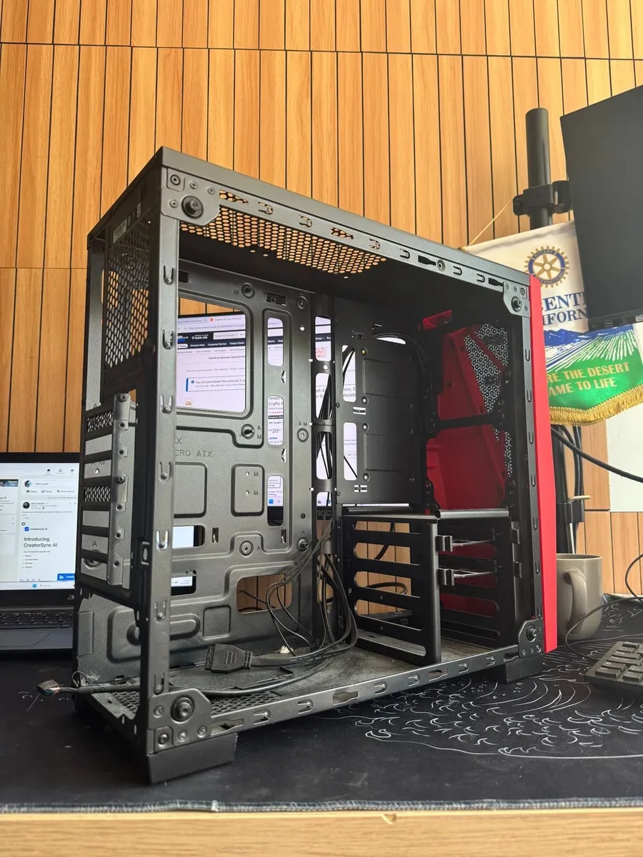 Corsair PC CASE - Image 4