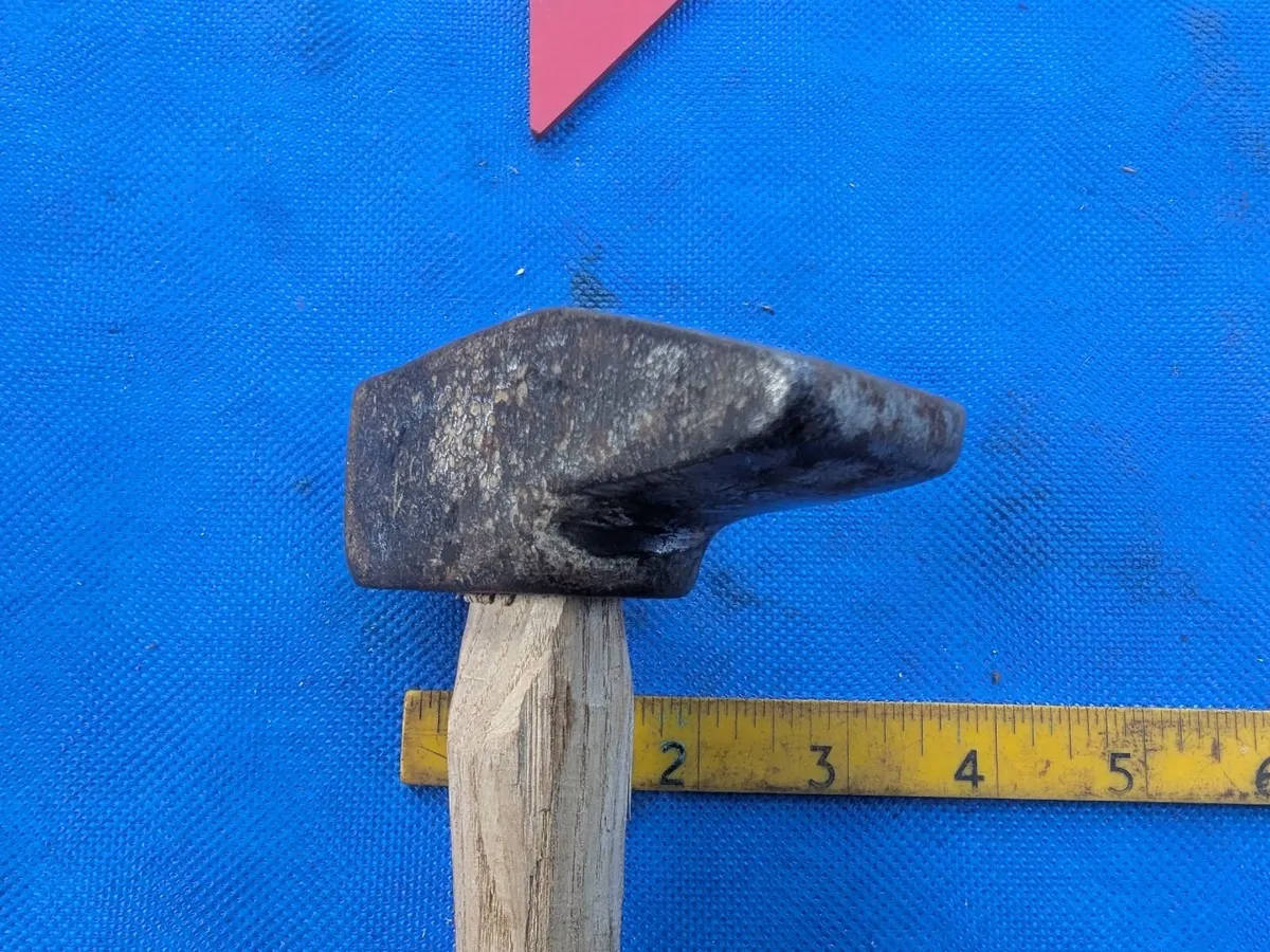 Two 1.1/2lb Hammers - Image 2