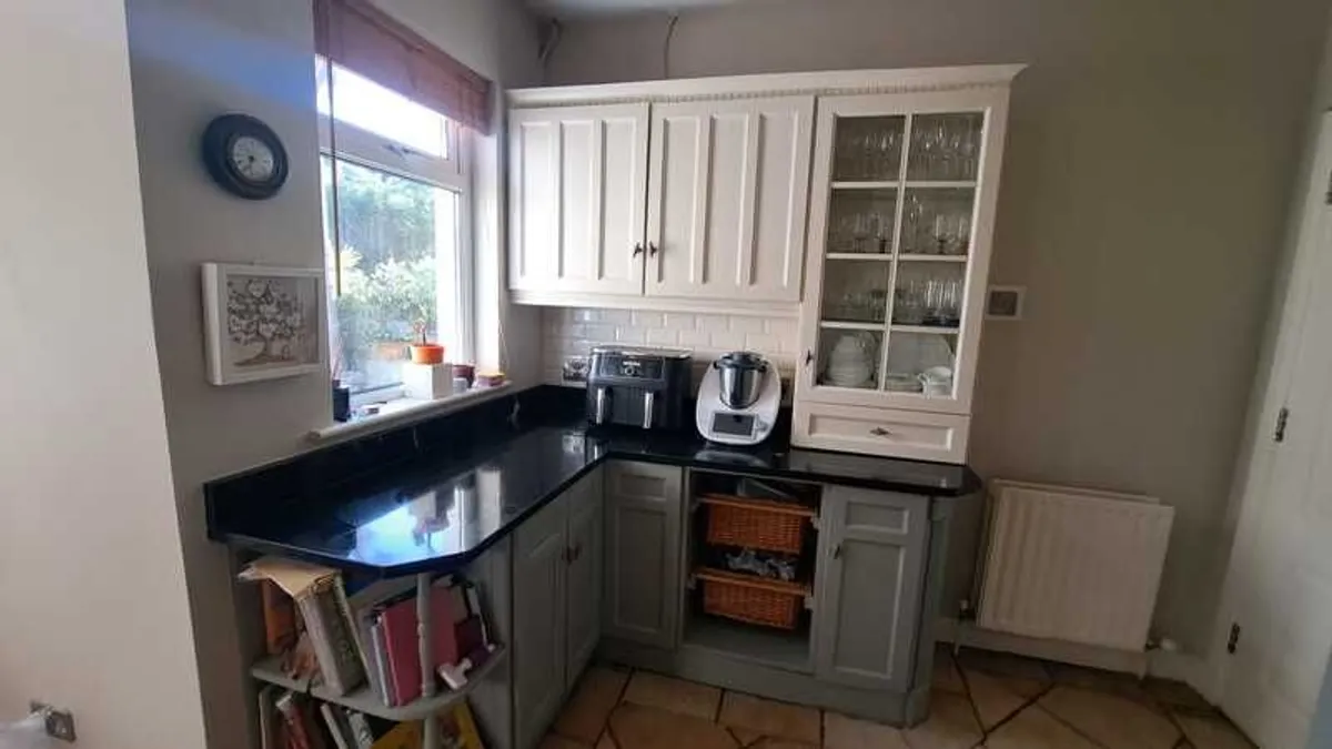 Kitchen - Image 3