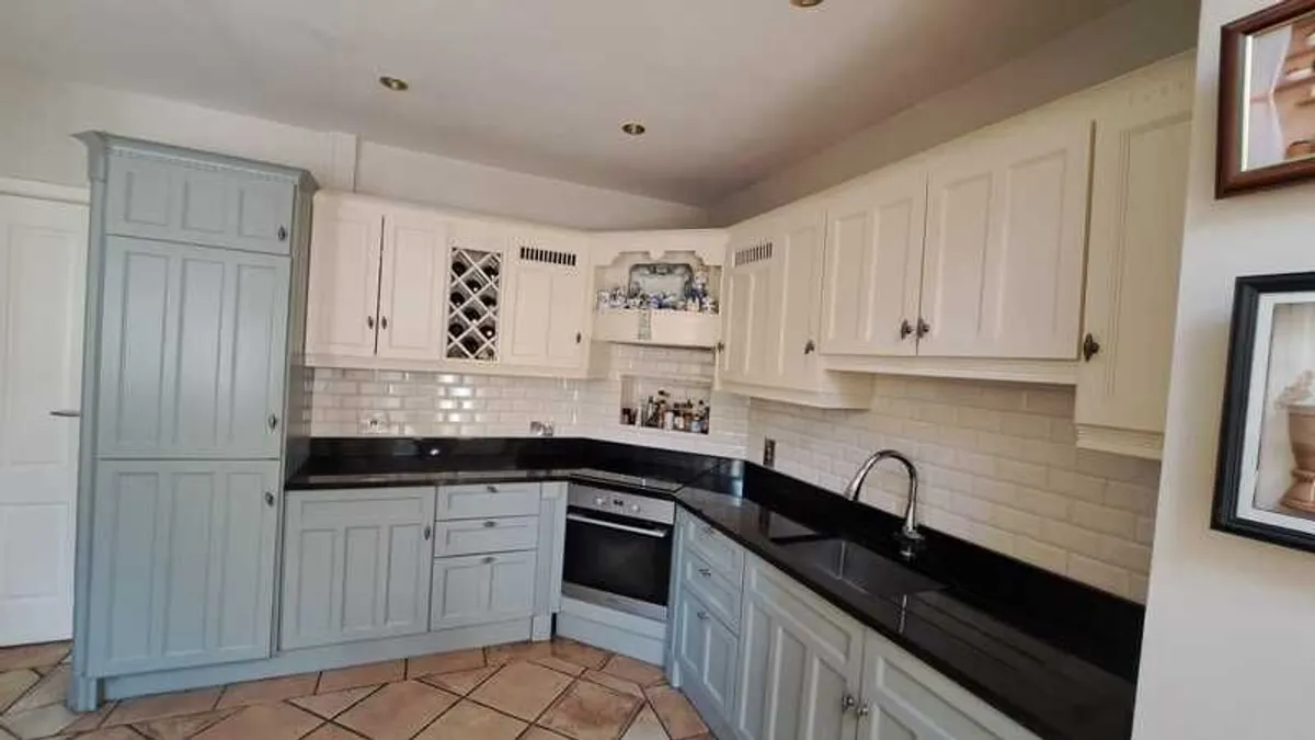 Kitchen - Image 1