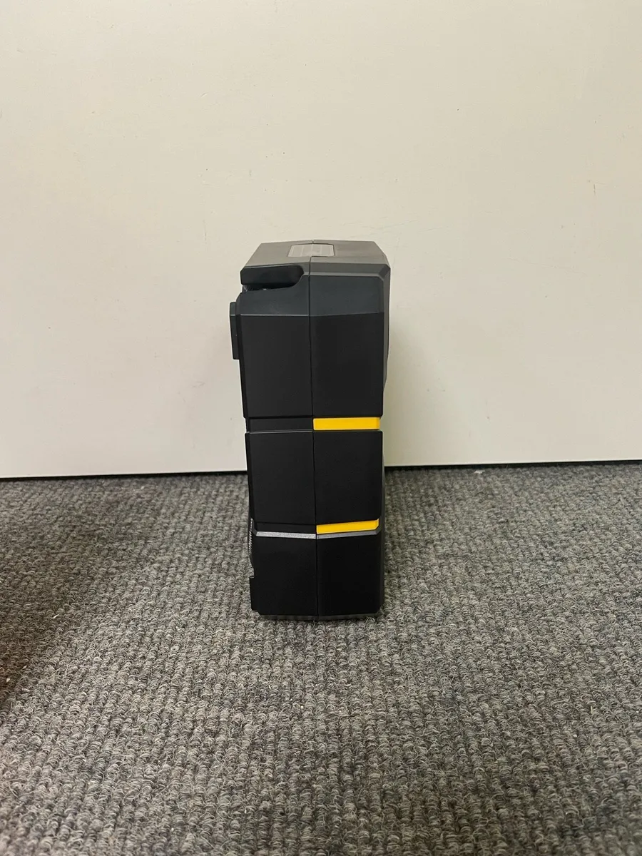AstroAI Portable Car Air Pump - Image 4