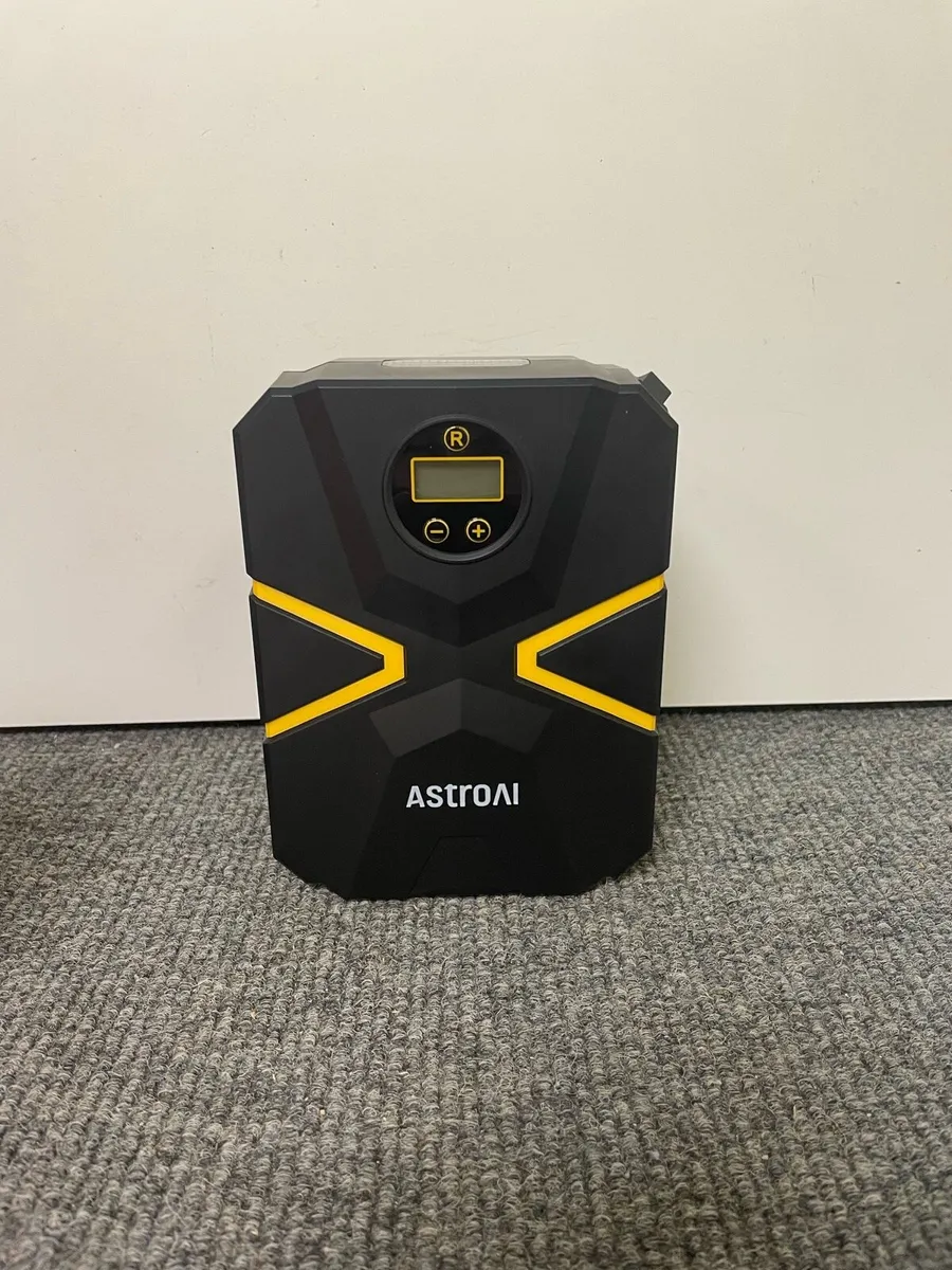 AstroAI Portable Car Air Pump - Image 2