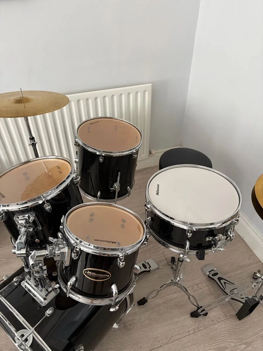 Acoustic Drum kit - Image 1