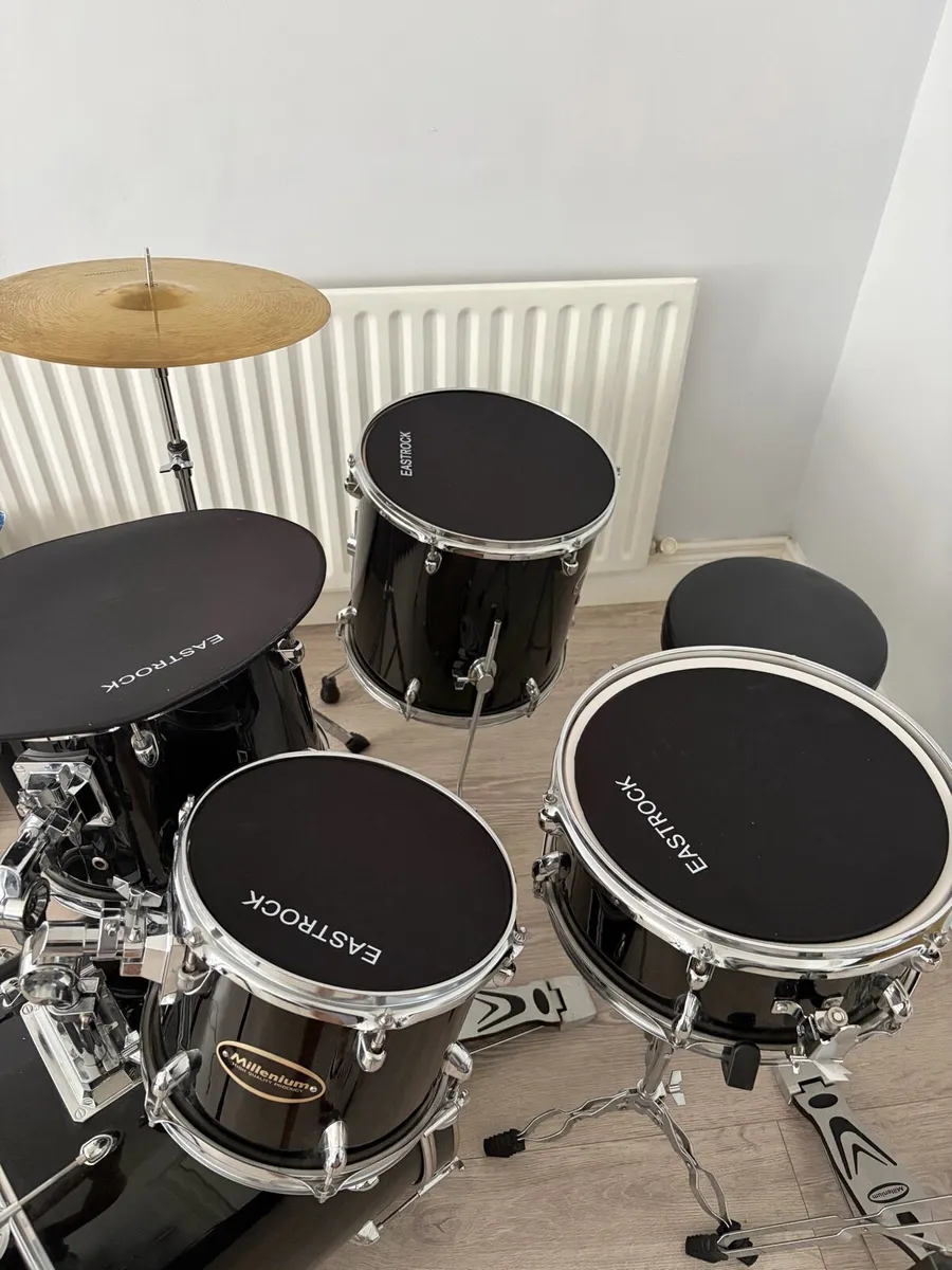 Acoustic Drum kit - Image 2