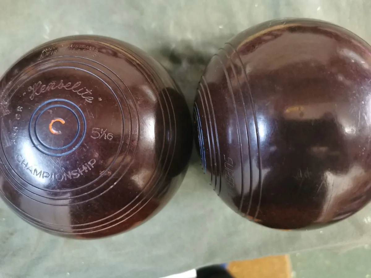 LAWN. SHORT MAT BOWLS. NEW & USED. REDUCED PRICES. - Image 1