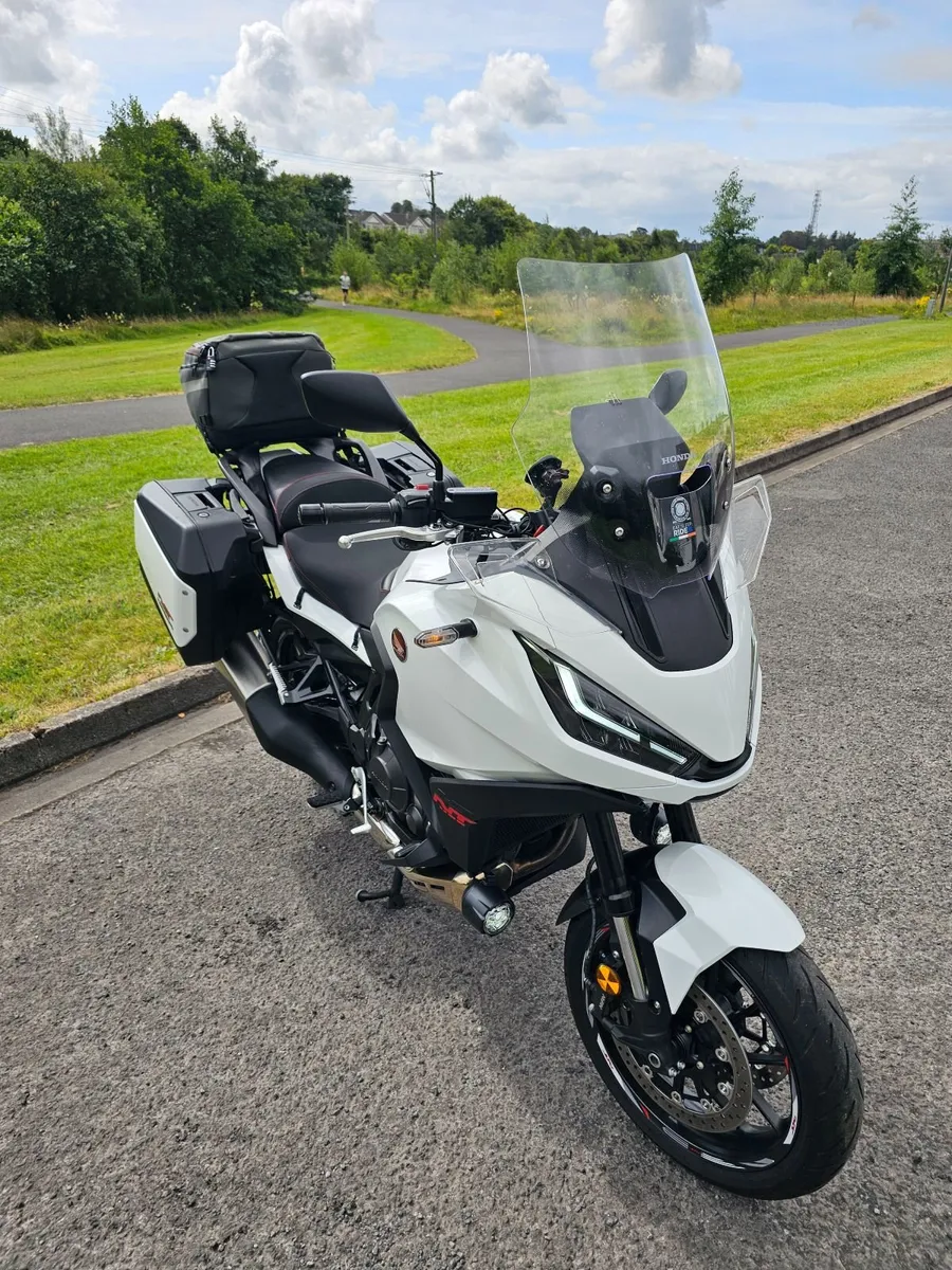 Honda NT1100 2024 - Image 1