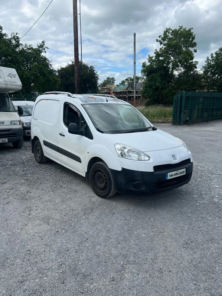 Peugeot partner low milage new cvrt - Image 2