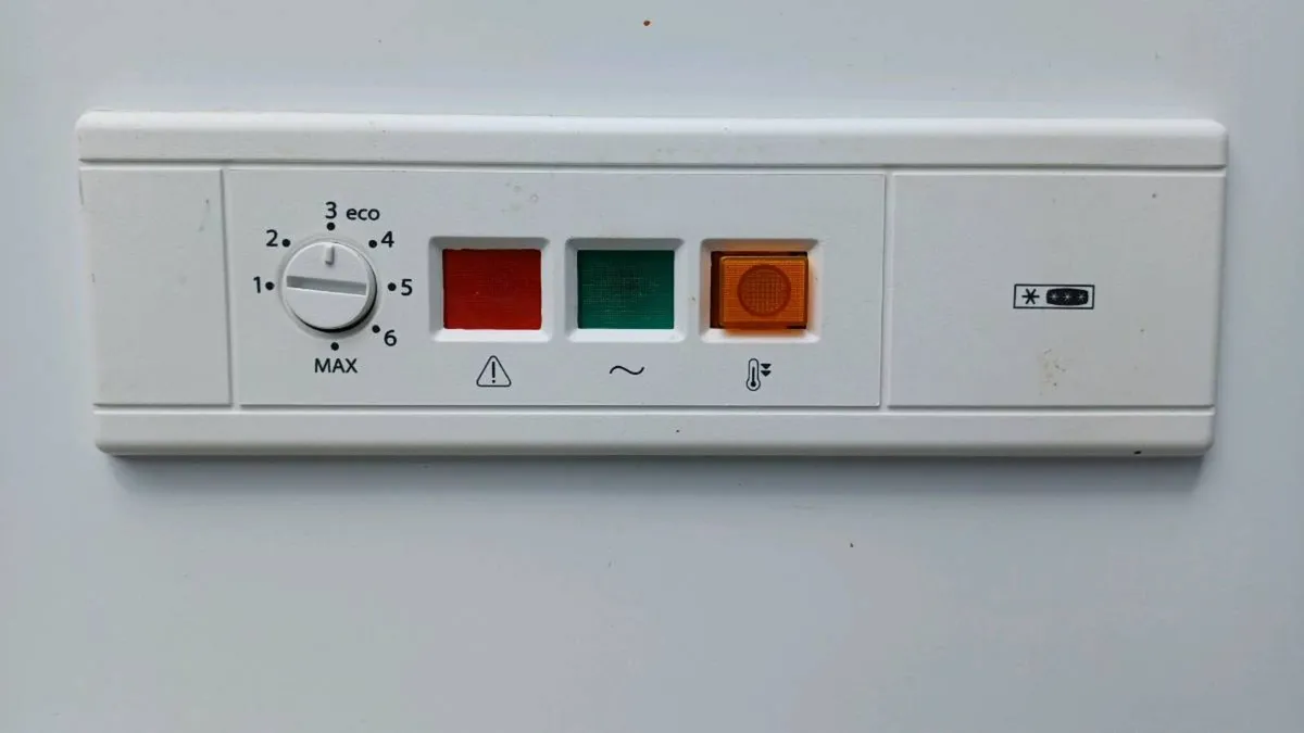 Whirlpool Space Max Freezer - Image 4