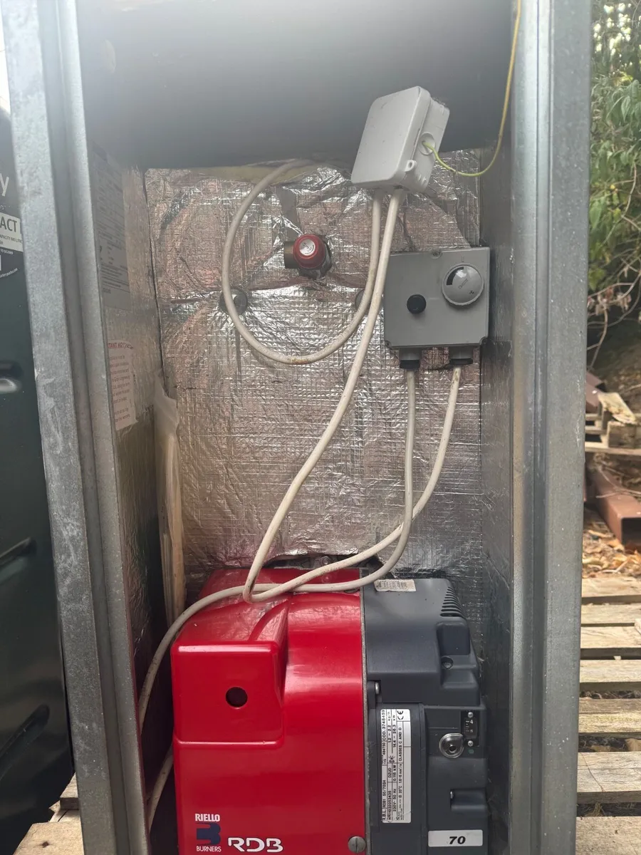 Grant 50/70 Oil boiler - Image 3
