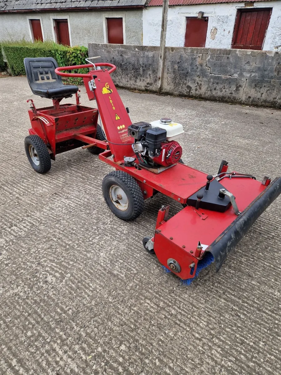 Power brush sweeper - Image 1