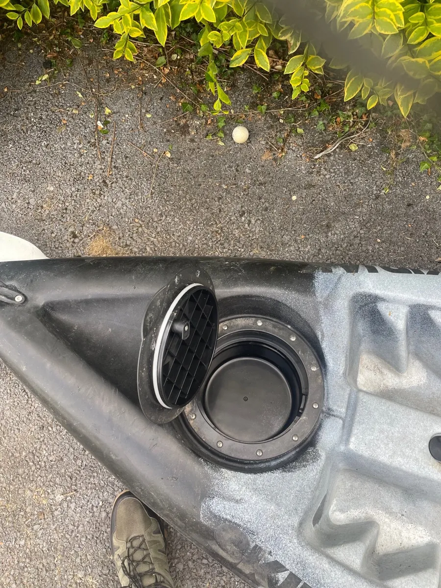 Kayak - Image 2