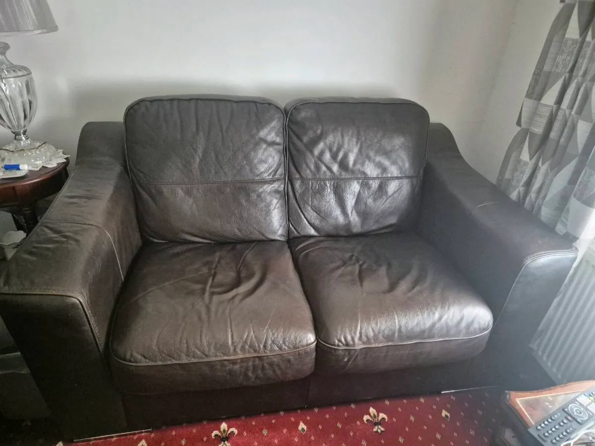 2 x 2 seater leather couches - Image 4