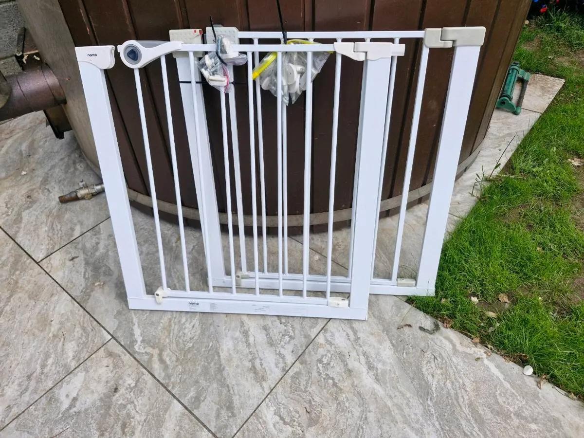 2 x Baby safety gates