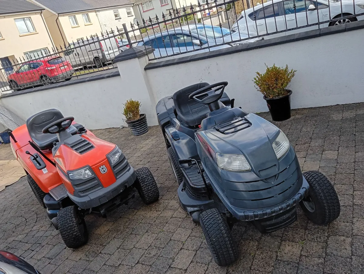 Mountfield ride on lawnmower - Image 2