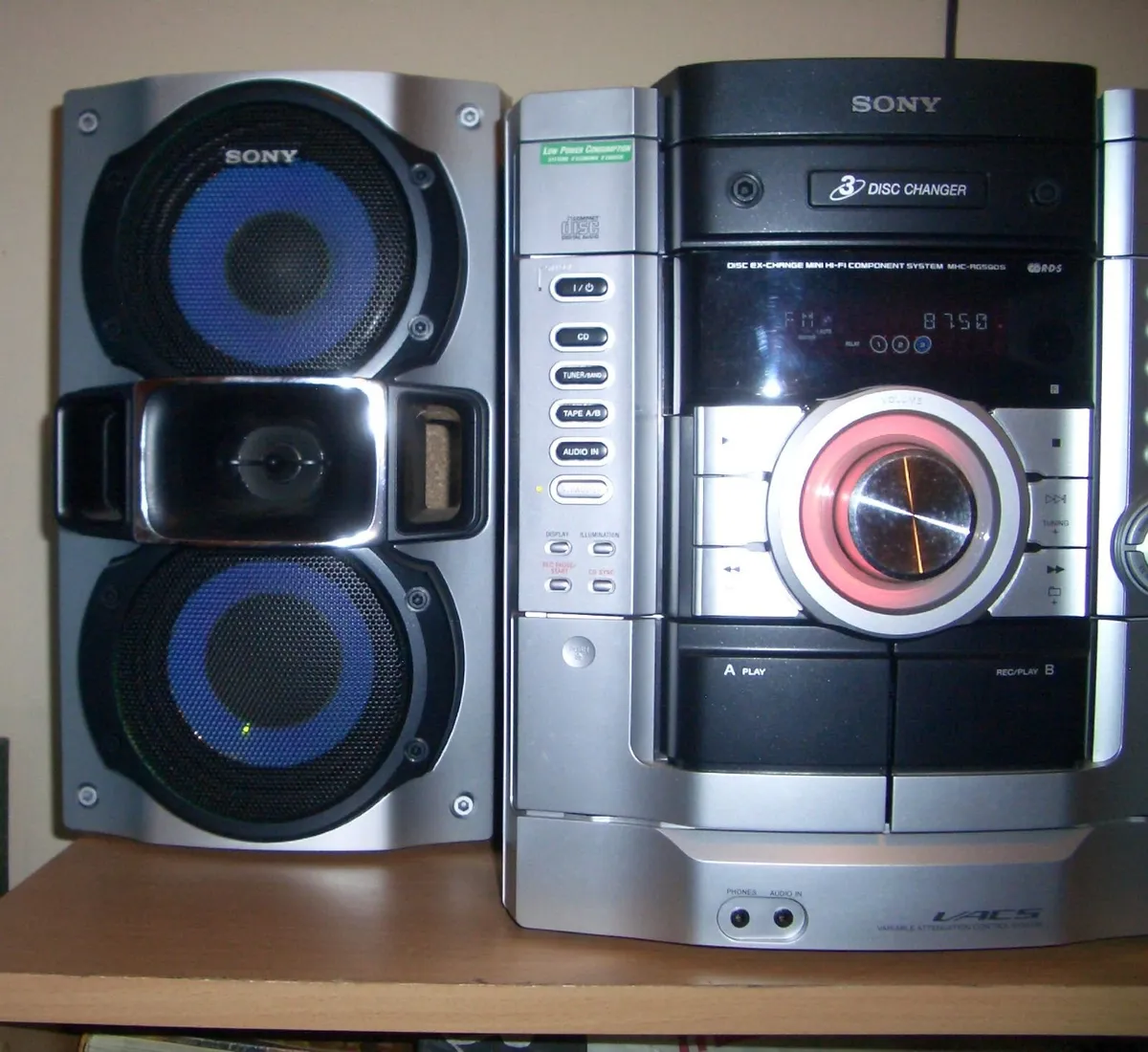 Sony 3 CD Stereo System - Image 3