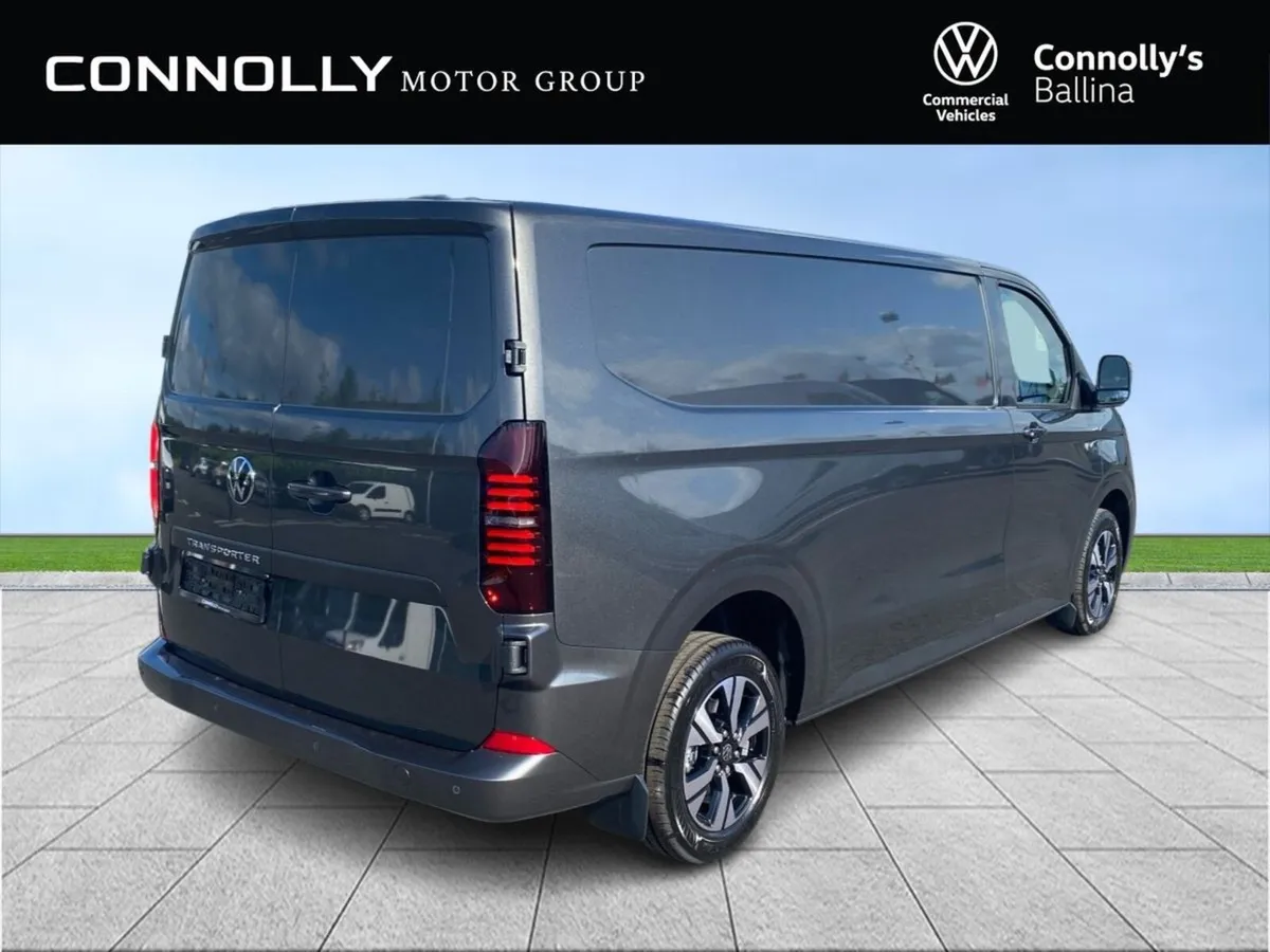 Volkswagen Transporter Highline 30 LWB 2.0TDi 150b - Image 3