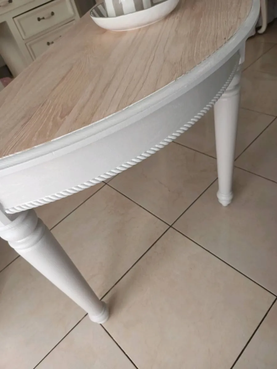Console table - Image 4