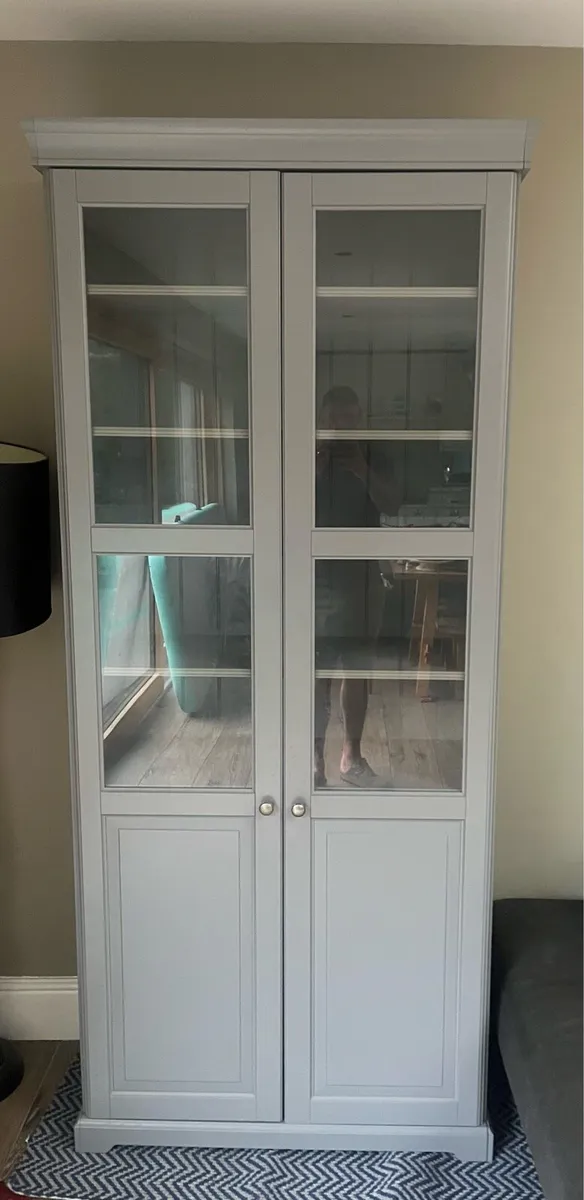 Display Cabinets - Image 3