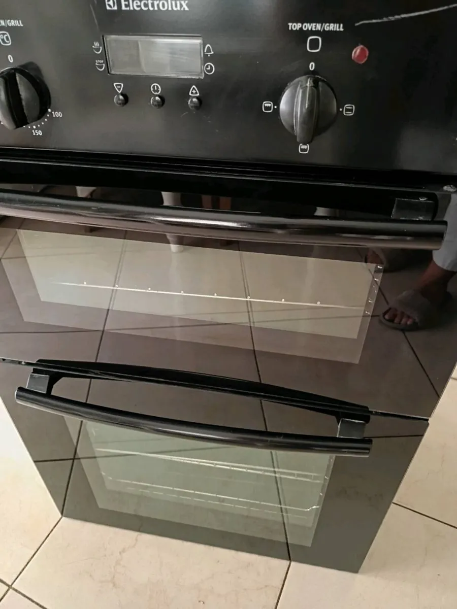 Electric cooker and hob - Image 3