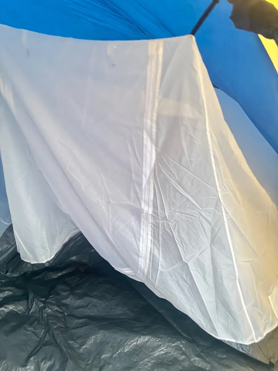 Tent - Image 2