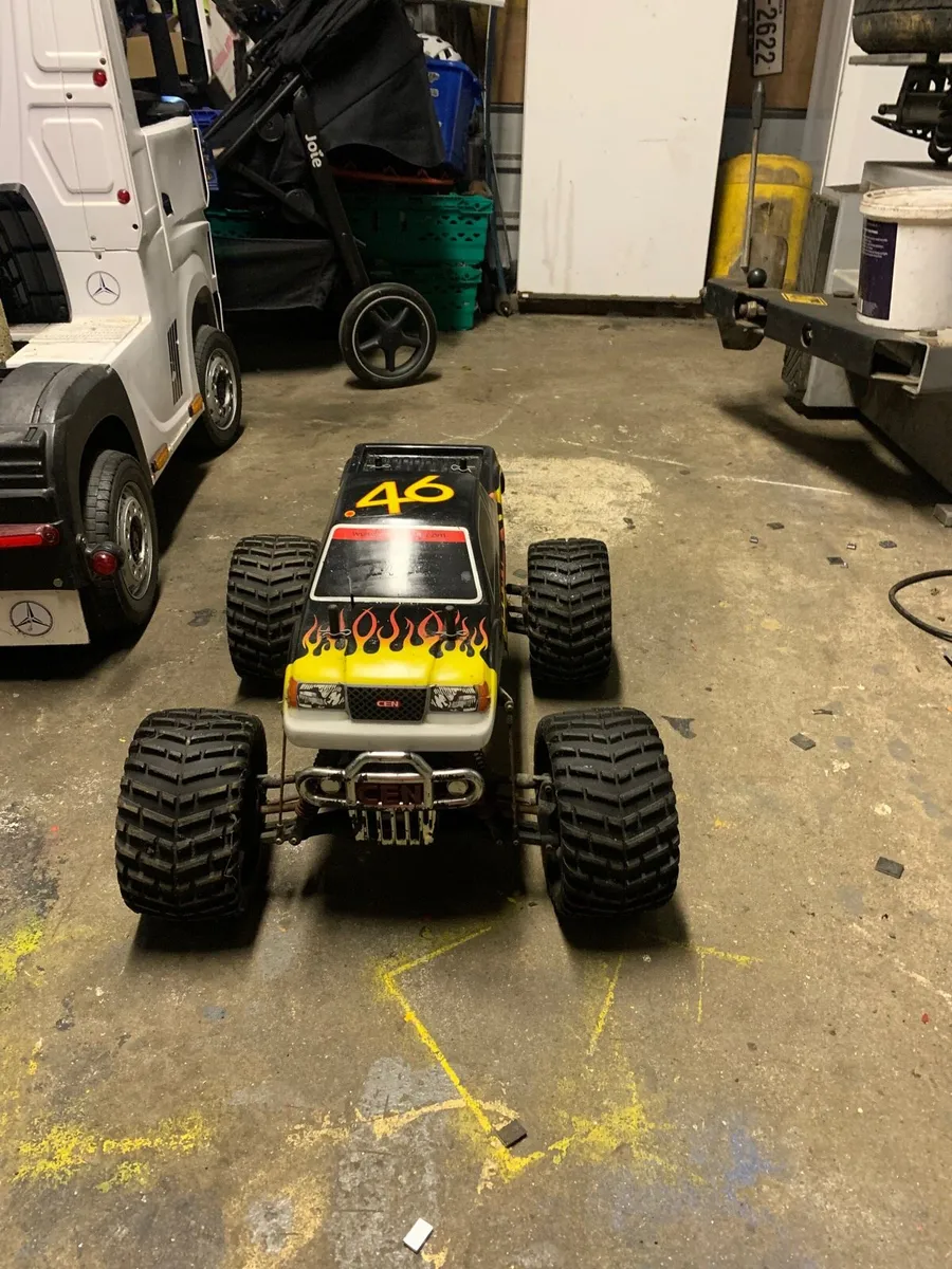 Remote control nitro truck - Image 1