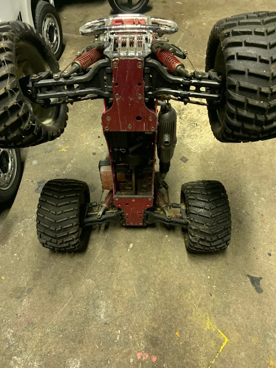 Remote control nitro truck - Image 3