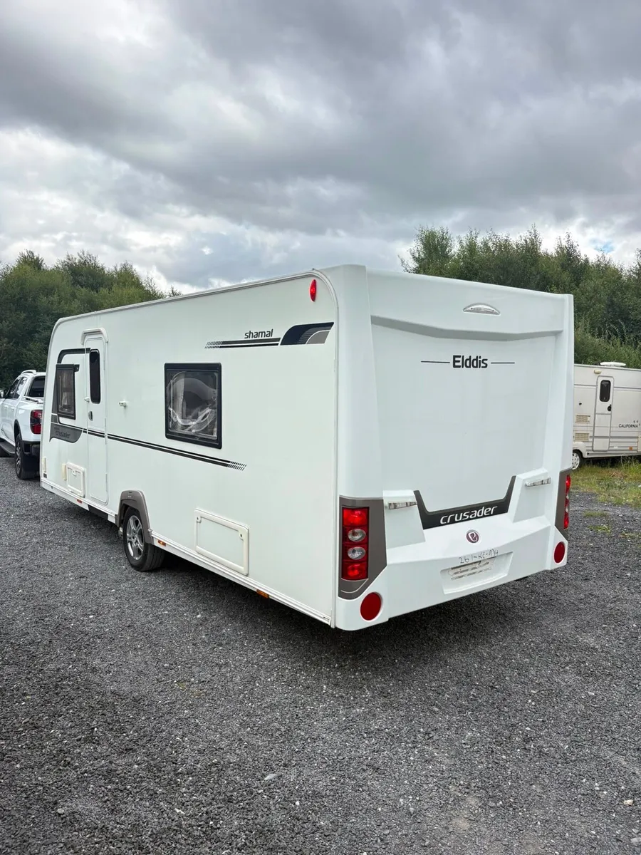 2015 Elddis 4 Berth Fixed Single Beds Caravan - Image 3
