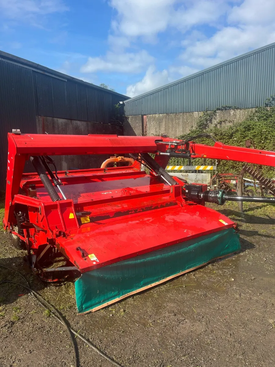 9 foot trailed mower - Image 2