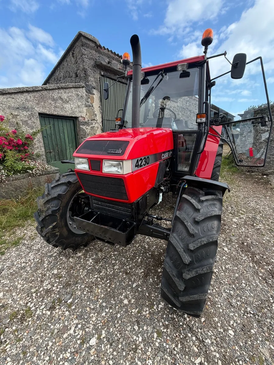 Case 4230 immaculate *no vat* - Image 2