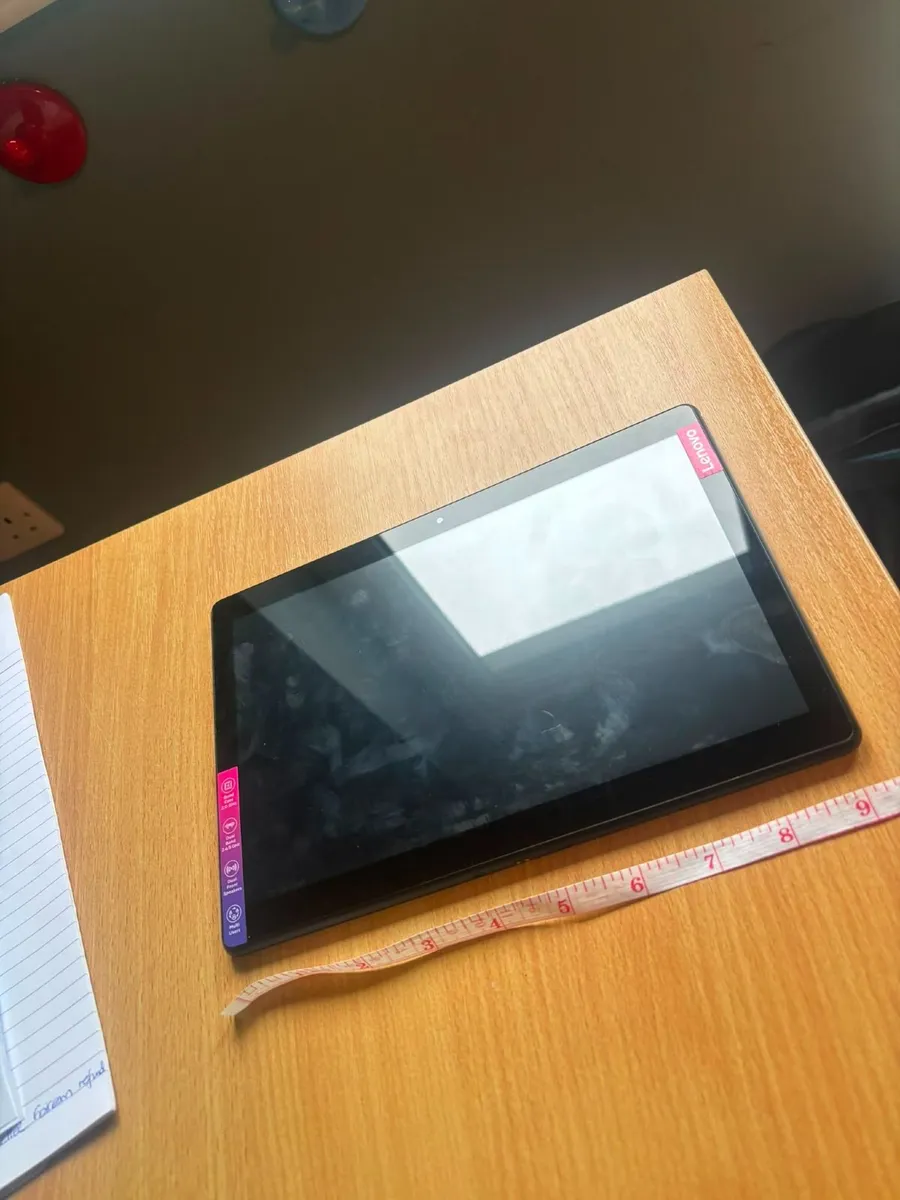 Lenovo Tablet M10 - Perfect condition - Image 2