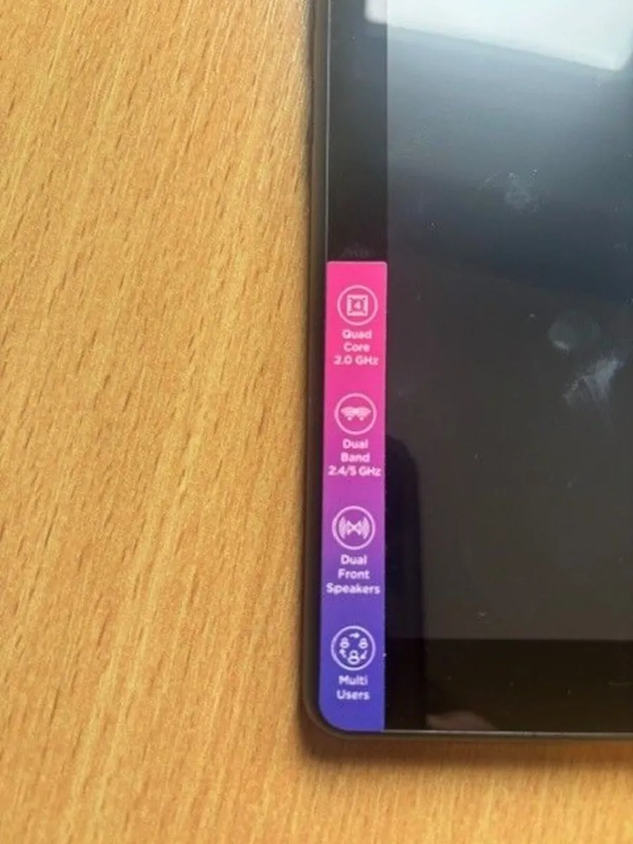 Lenovo Tablet M10 - Perfect condition - Image 3