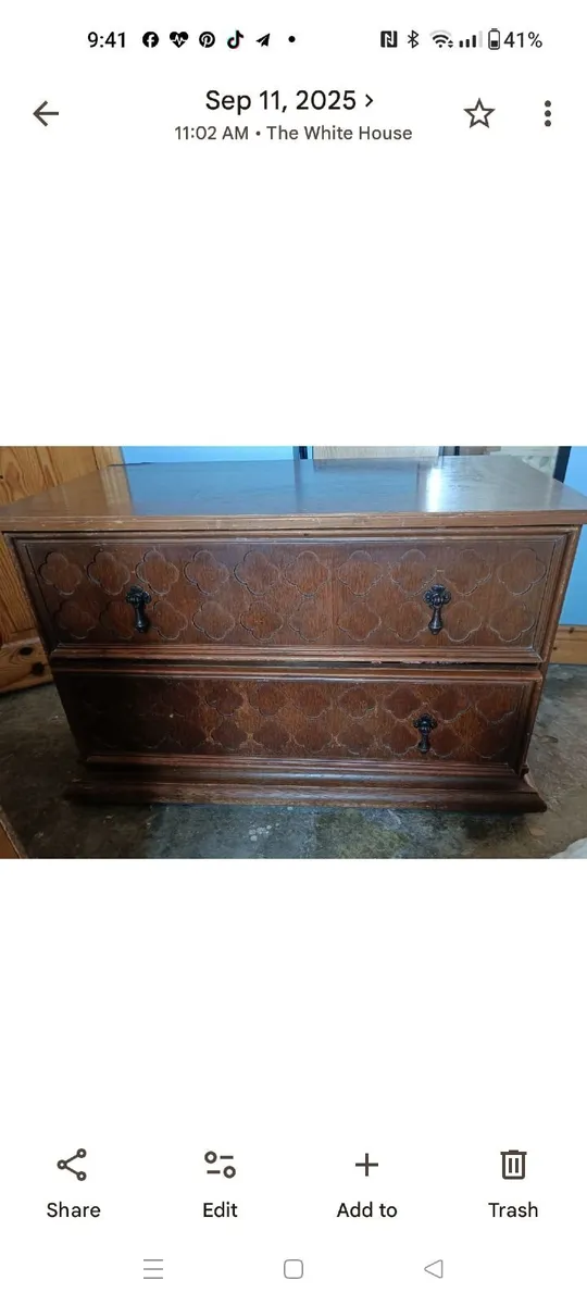 Pair of chest of drawers