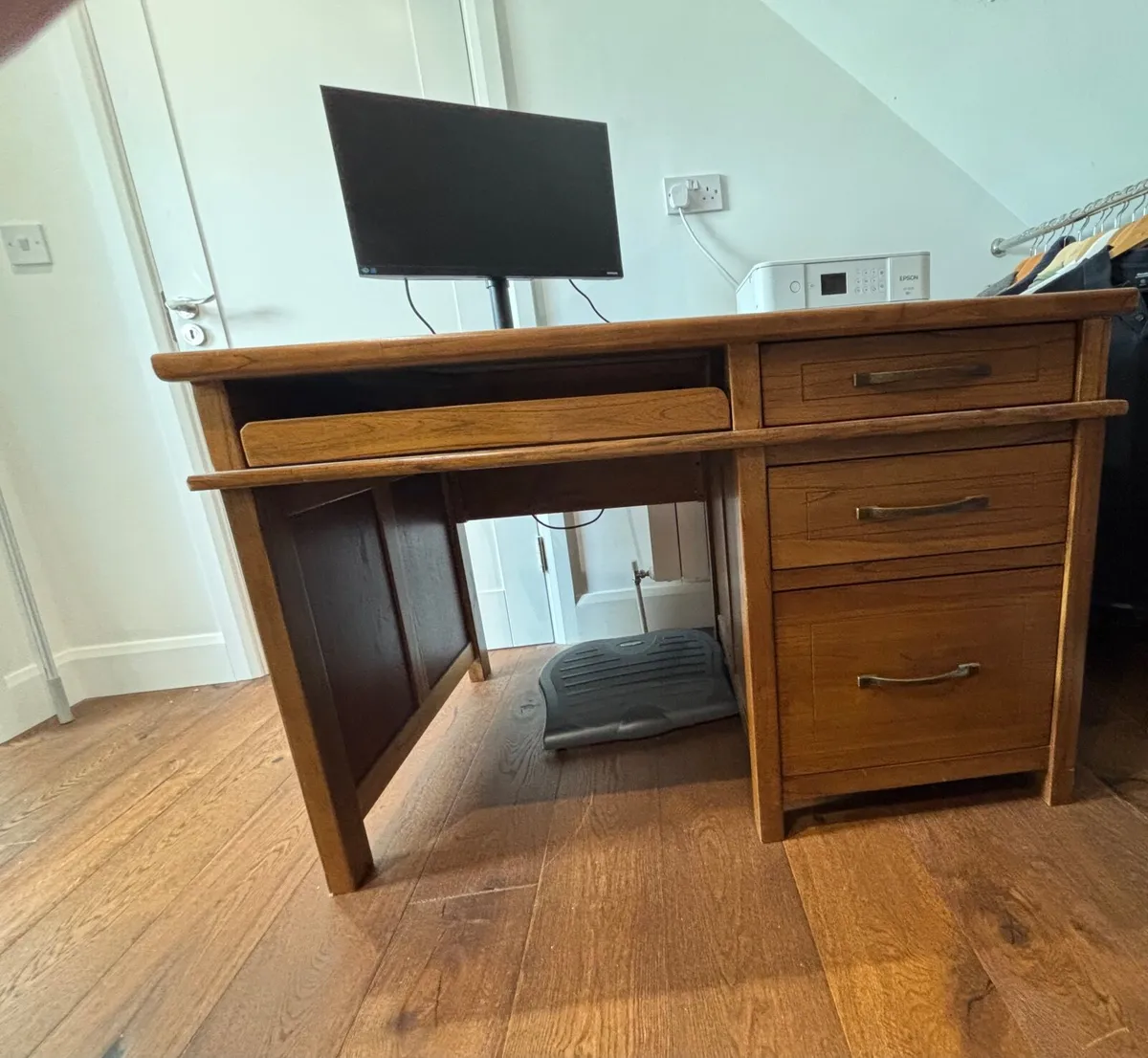 Work desk - Image 3