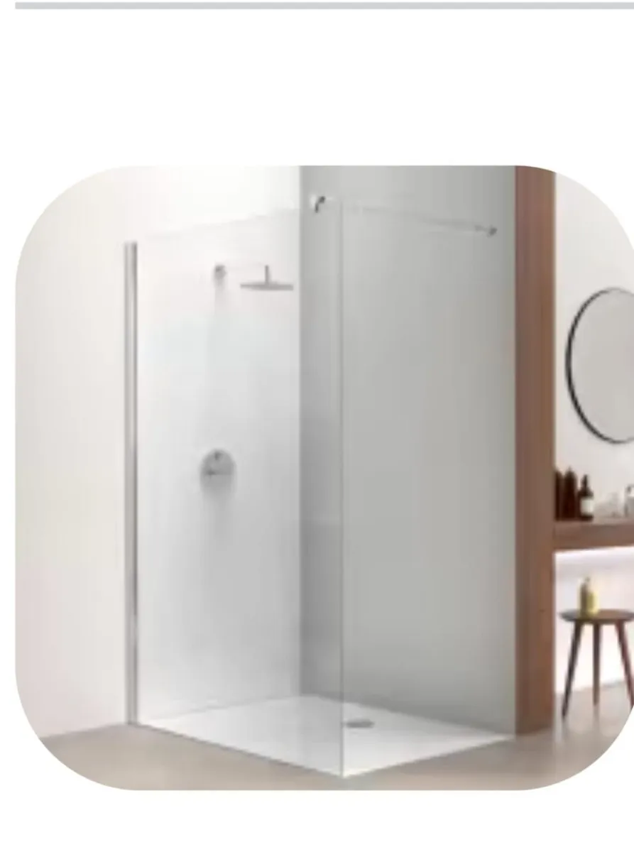Bathroom accessories - Image 1