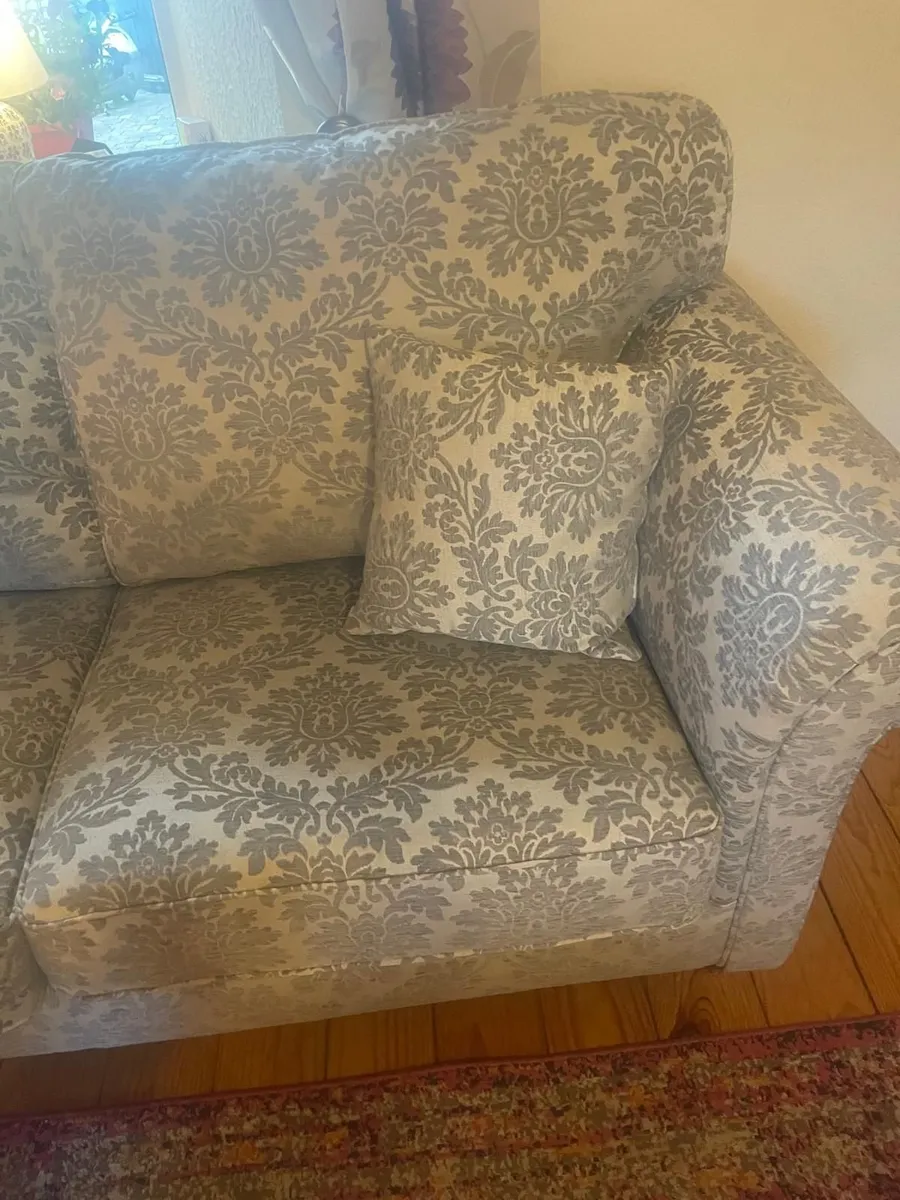 1     2 Seater couches - Image 2