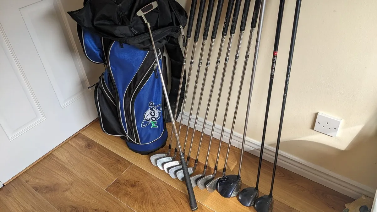 Mizuno Irons, Callaway Woods Putter & Bag - Image 2