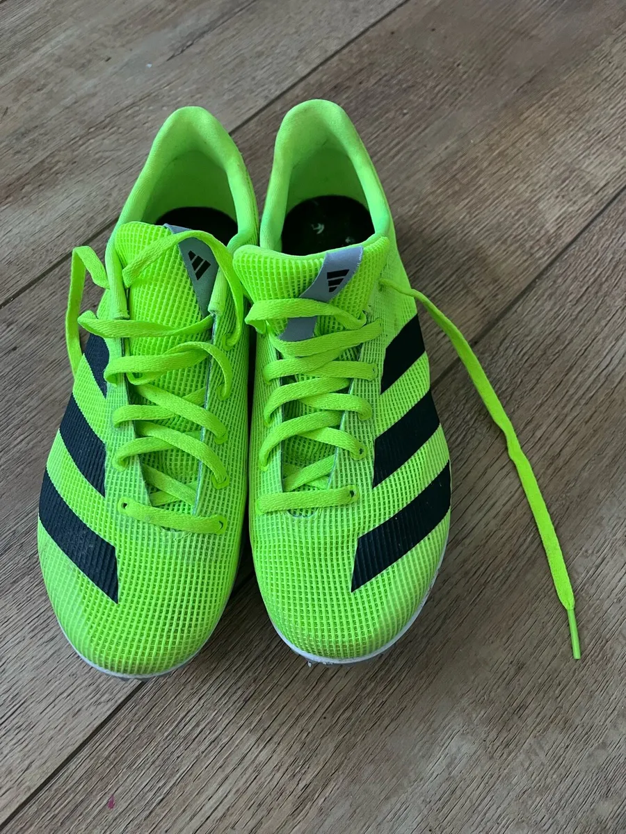 Running Spikes UK size 4 - Image 1