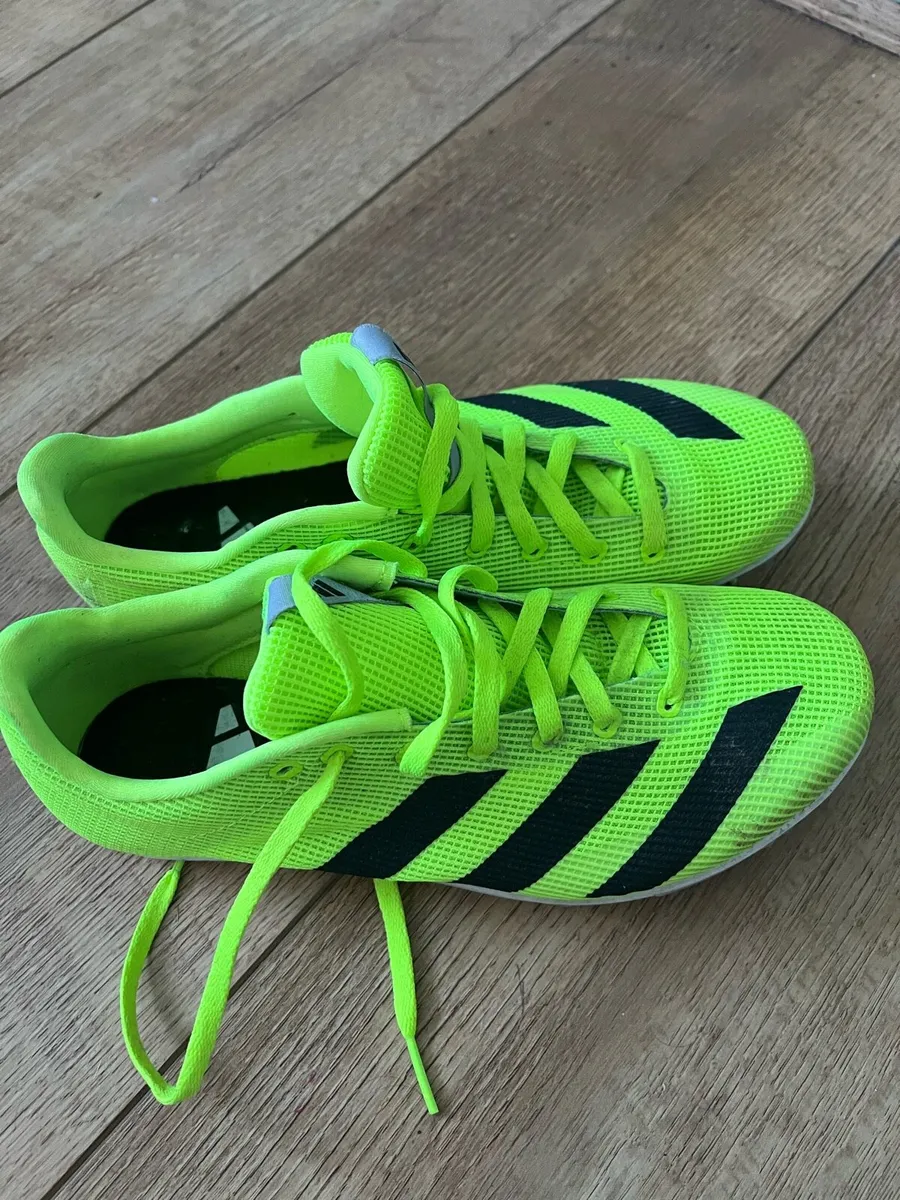Running Spikes UK size 4 - Image 2