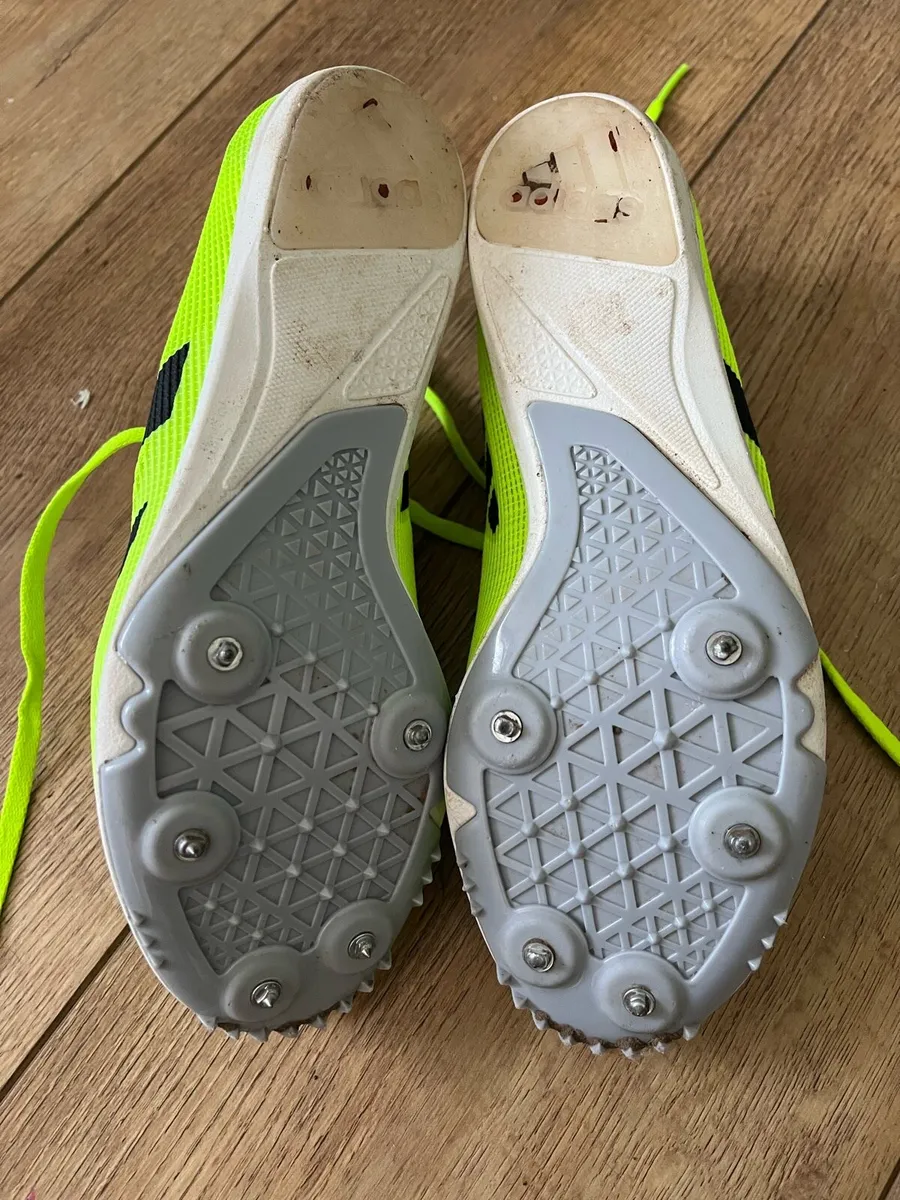 Running Spikes UK size 4 - Image 4