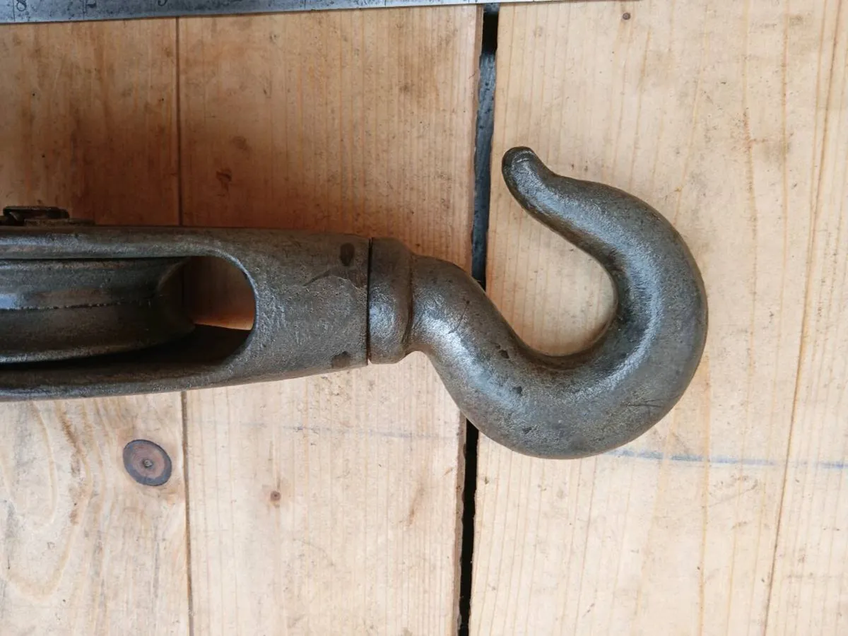 Vintage pulley block - Image 3