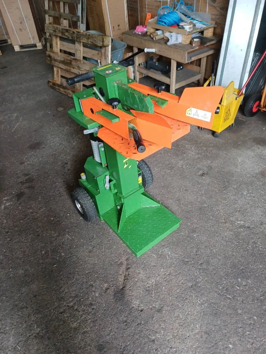 12 Ton Electric Log Splitter - Image 1