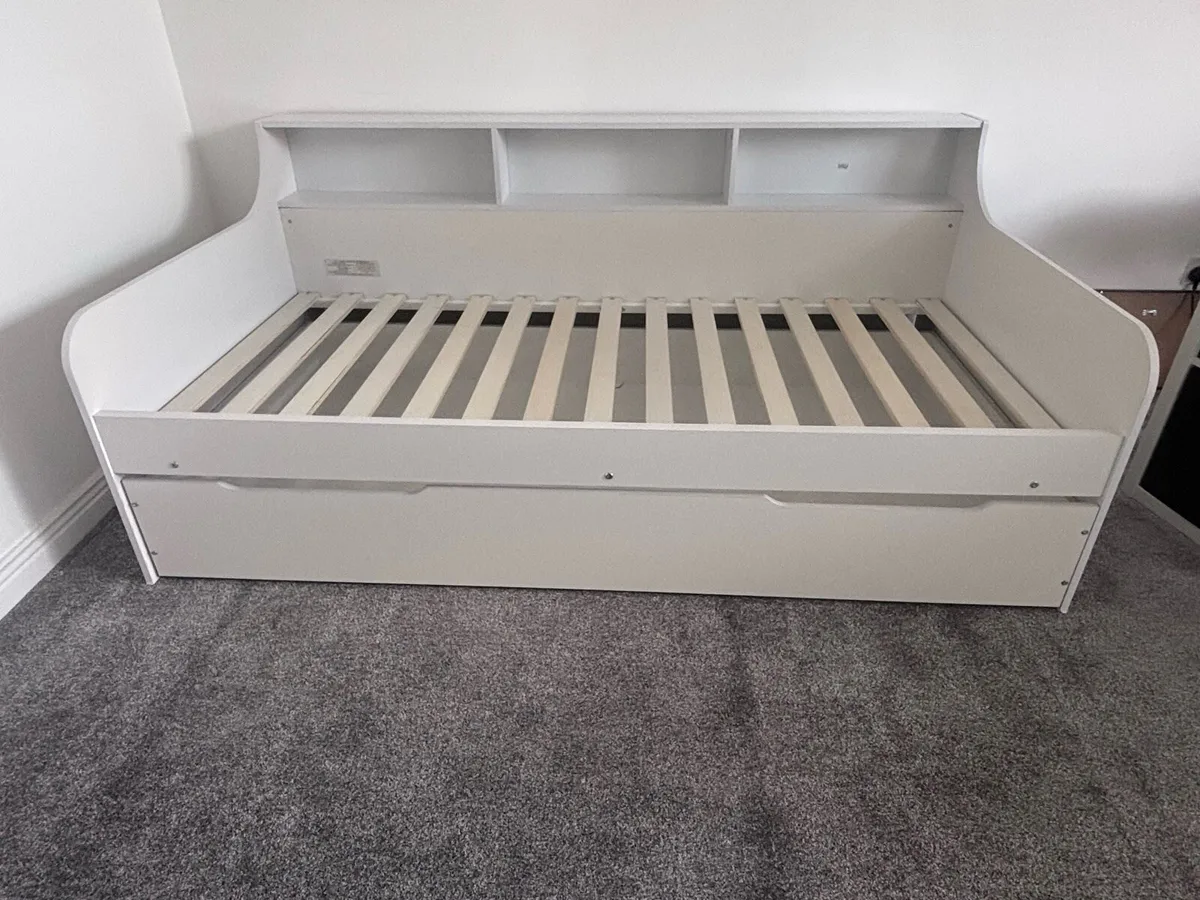 Julian Bowen Grace Day Bed (2xSingle) - Image 1