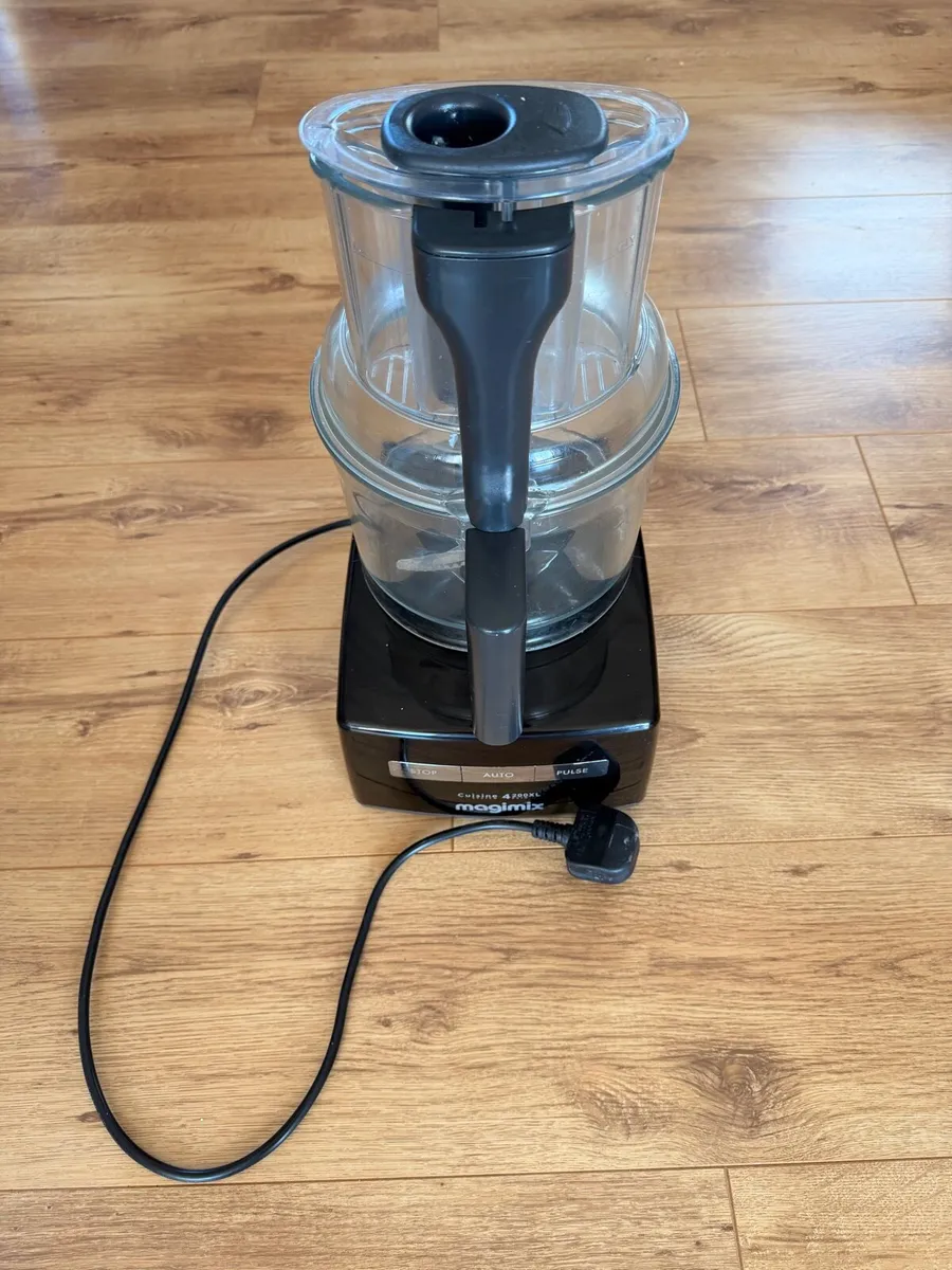 Magimix 4200XL Food Processor - Image 1